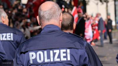 Десятки полицейских пострадали после беспорядков в Лейпциге