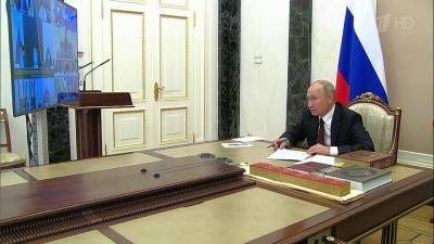 Президент России провел встречу с главами основных конфессий страны