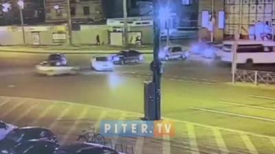 Видео: ДТП на Заневском проспекте с участием каршеринга
