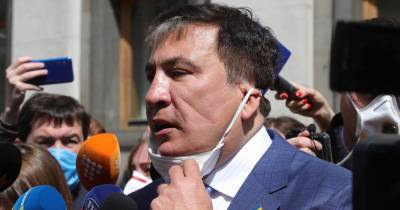 Саакашвили захотел "спасти Грузию" с оппозицией