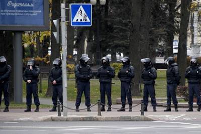 Число задержанных на протестах в Белоруссии превысило тысячу