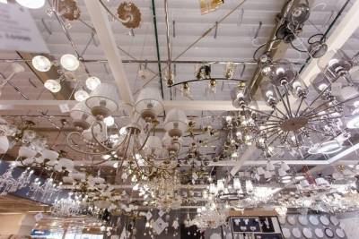 Более тысячи видов люстр и светильников — мультибренд света Glasberg открылся в Чите