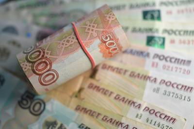 Россиянам описали простой способ избавиться от коронавируса на деньгах