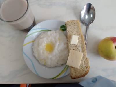 «Бесплатно – ещё не есть хорошо»: Родителей учеников в Башкирии спросили о качестве питания в школах