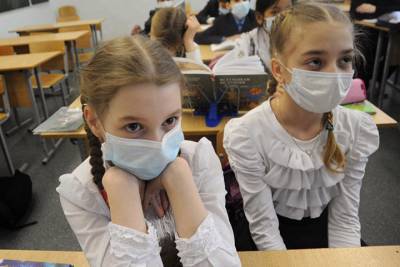 В мэрии Краснодара объяснили, когда школьникам надевать маски