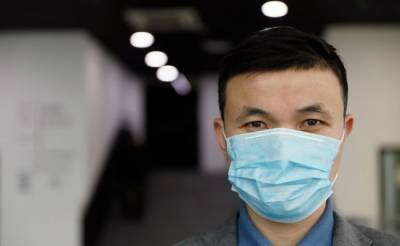 В Казахстане вдвое снизили стоимость медицинских масок