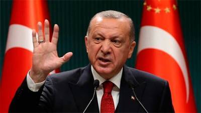 Эрдоган сменил главу Центробанка на фоне рекордного падения курса лиры
