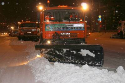В Хабаровске из-за снегопада в выходные произошло более 100 ДТП