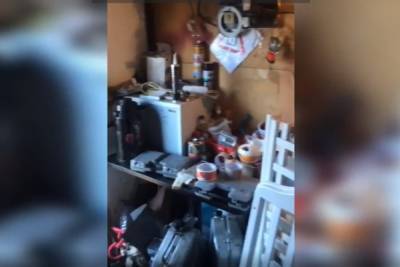 На юго-западе Петербурга полицейские нашли гараж с поддельным алкоголем