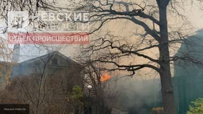 Очевидец заснял горевший особняк Игеля в Петербурге