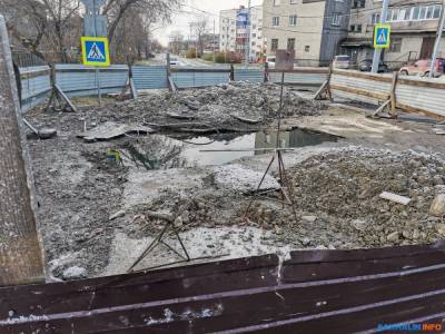 Порыв в Ново-Александровске произошел неделю назад, но устранять его не спешат