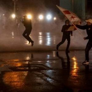 В результате протестов в Тбилиси пострадали 27 человек