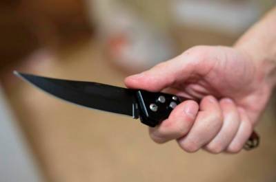 На Киевщине наркоман с ножом напал на беременную