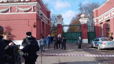 ФАН публикует фото и видео подготовки к закрытым похоронам Жванецкого