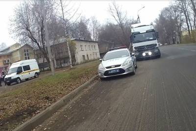 В Костроме проходят рейды по проверке грузового транспорта