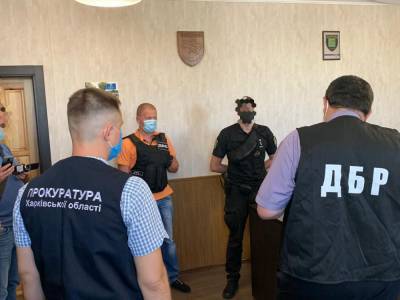 Бил по голове: На Харьковщине полицейский напал на мужа сожительницы