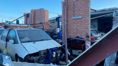 Взрыв повредил 6 гаражей и 7 автомобилей в Минске