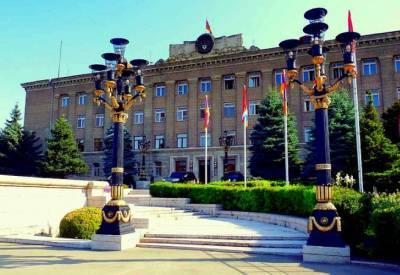 НКР: Азербайджанские военные уже на подступах к Степанакерту
