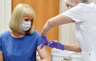США и Германия создали вакцину от вируса, эффективность 90%: когда она поступит в больницы