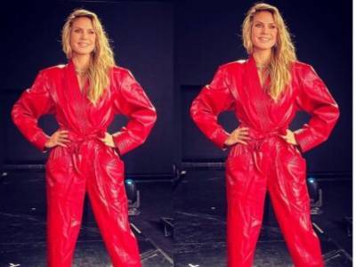 Красный латекс и босоножки: 47-летняя Хайди Клум сразила фанатов своей красотой