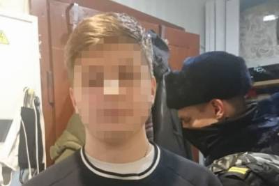 Устроившего дома бойню школьника из Петербурга арестовали