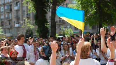 Власти Украины нашли путь налогового сбора со всех слоев населения