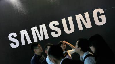 Samsung обошел Apple по поставкам смартфонов в США впервые за три года