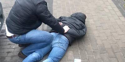 В Ровенской области арестовали полицейского и священника, которые «продавали» должности в полиции — прокуратура