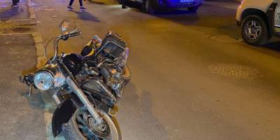 В Киеве мотоциклист сбил людей на пешеходном переходе