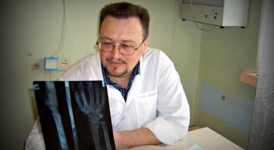 "Надо беречь врачей": известный медик умер в Ярославской области