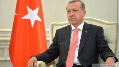 Отставки Эрдогана требуют из-за плачевной ситуации с COVID-19 в Турции