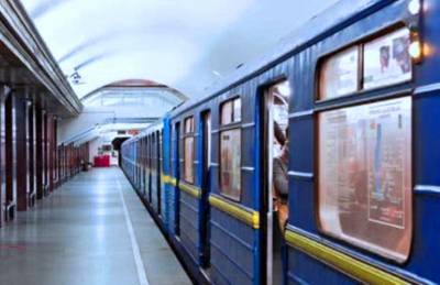 Теперь как в Нью-Йорке: в Киеве запустили уникальный состав в метро, внутри все по-другому