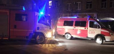 Астраханские пожарные спасли 13 человек на пожаре в Кировском районе