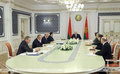 Глава Администрации Лукашенко с ковидом на ИВЛ. А до этого он успел заразить Эйсмонт?