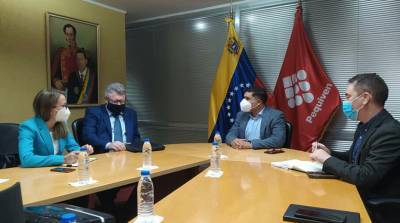 Посол Беларуси обсудил с главой венесуэльской компании сотрудничество в химической сфере