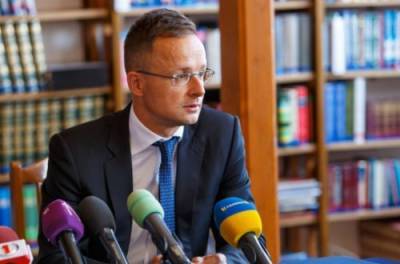 Венгрия снова вызывает посла и планирует жаловаться на Украину в НАТО