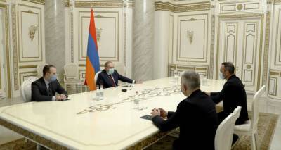 Пашинян и братья Джоркаеффы обсудили вопросы сотрудничества и помощи Карабаху