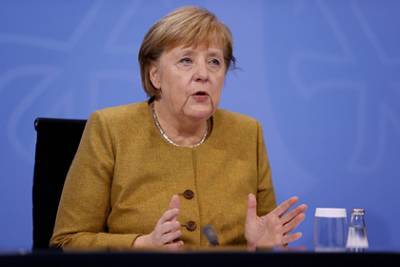 Меркель предупредила о третьей волне коронавируса