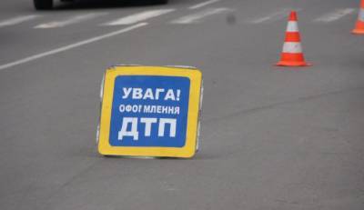 ДТП в Запорожье: водитель погиб на месте, задействованы спасатели