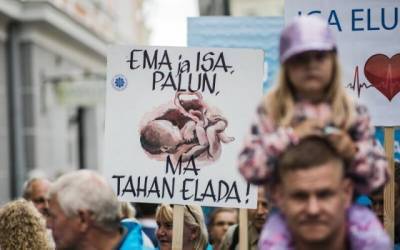 Движение против абортов получит от правительства Эстонии € 141 000