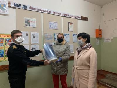Защитные экраны и маски предоставляет организациям нижегородское детское речное пароходство