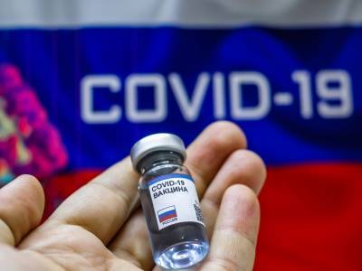 Испытателям вакцины от коронавируса "Спутник V" пообещали награду