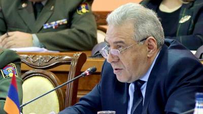 Министр обороны Армении отметил роль РФ в стабилизации ситуации в Карабахе