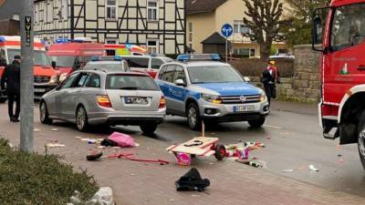 Два человека погибли в результате наезда внедорожника на юго-западе Германии