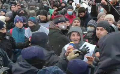 В Киеве столкнулись ФОПовцы и полицейские