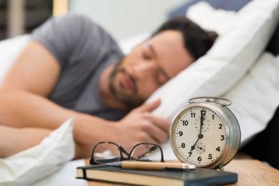 Каждый пятый петербуржец спит менее шести часов в сутки