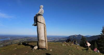 Неизвестные украли с горы в Германии знаменитый двухметровый фаллос