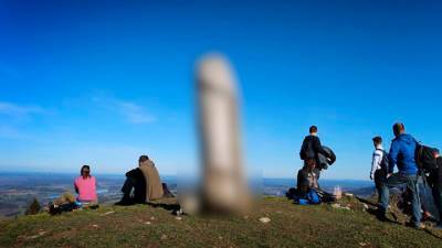 В Баварии украли двухметровую статую мужского полового органа