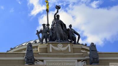 Политолог Ищенко: крупные регионы Украины мало считаются с Киевом