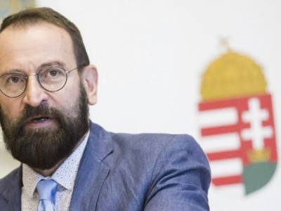 Наркотики и секс-вечеринка на карантине: влиятельный венгерский политик ушел в отставку из-за "деятельности" в Брюсселе